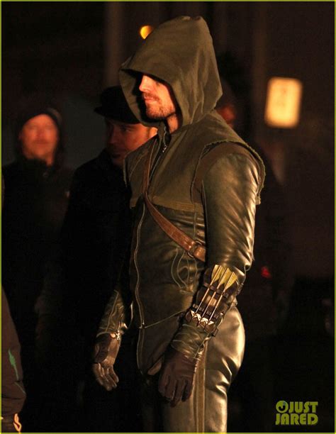 Photo: stephen amell arrow fight scenes 04 | Photo 2758269 | Just Jared: Entertainment News