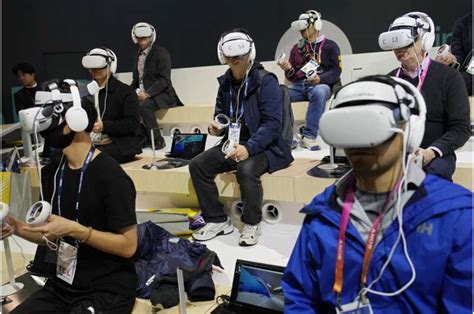 CES 2023: Smelling, touching take center stage in metaverse