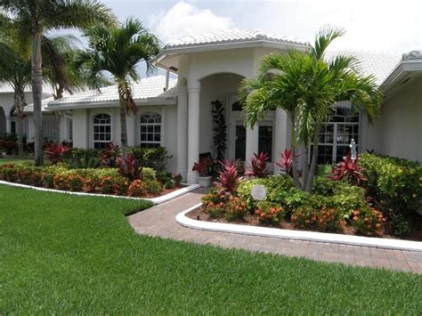 Port Saint Lucie, FL Real Estate & Homes for Sale | Florida landscaping, Small front yard ...