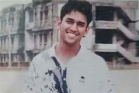 Relive MS Dhoni's Childhood With These Rare & Classic Pictures - News18