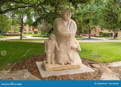 Grandmother Water Woman Sculpture at the University of Minnesota Morris Editorial Image - Image ...