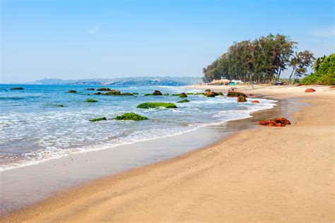 Candolim Beach, North Goa: How To Reach, Best Time & Tips