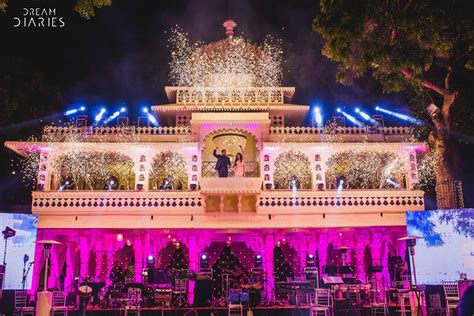 Royal Palace Wedding With a Filmy Touch! | WedMeGood