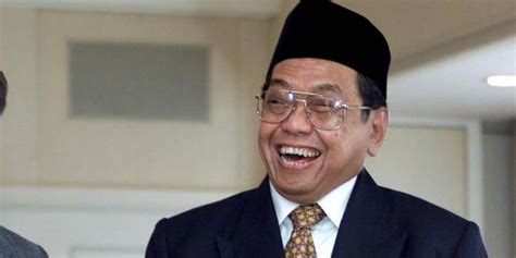 Dekrit Presiden Abdurrahman Wahid - Donisaurus