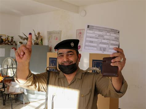 Iraq holds early voting ahead of parliamentary elections | Elections ...