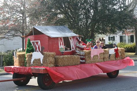 Parade Float Meaning