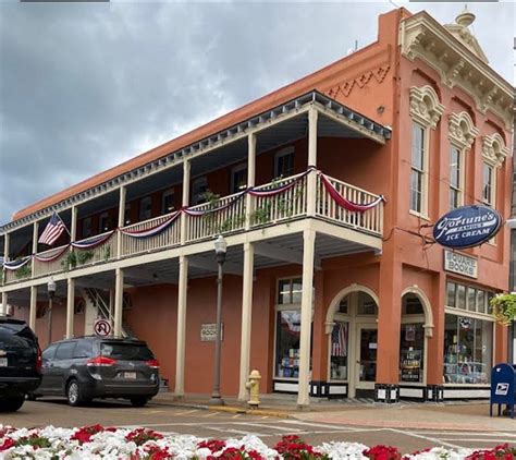 Square Books: Southern Living's 'The South's Best Bookstore In ...