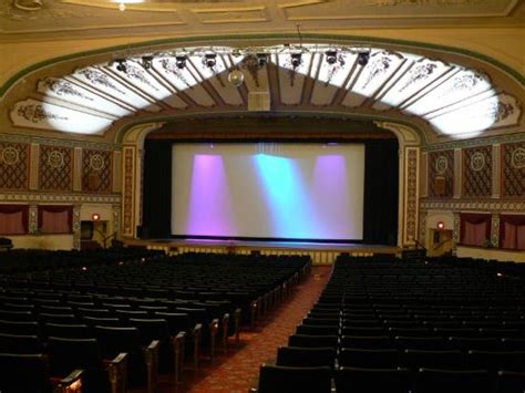 THE 10 CLOSEST Hotels to Lorain Palace Theatre