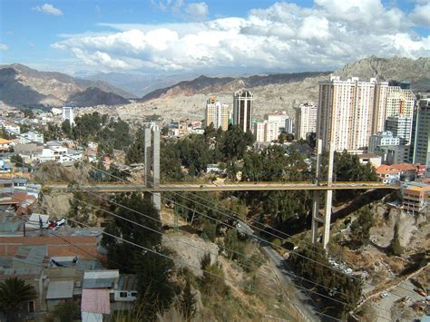 File:Central La Paz Bolivia 2.jpg - Wikipedia