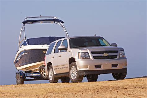 2008 ChevyTahoe Hybrid - Chevy Hybrid SUV Review - Automobile Magazine