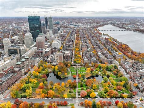 Fall Foliage Boston: 18 Best Leaf Peeping Spots in New England For Fall Colors