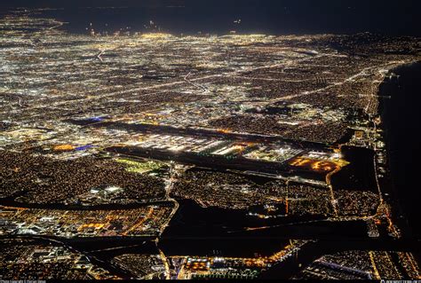 Los Angeles International Airport Overview Photo by Florian Venus | ID 1583457 | Planespotters.net