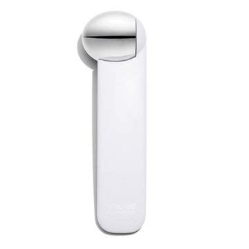 The 15 Best Face Massagers to Help Ease Puff and Wrinkles | Who What Wear