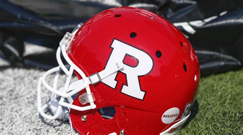 Rutgers Football Experiences COVID-19 Outbreak, Suspends Practice