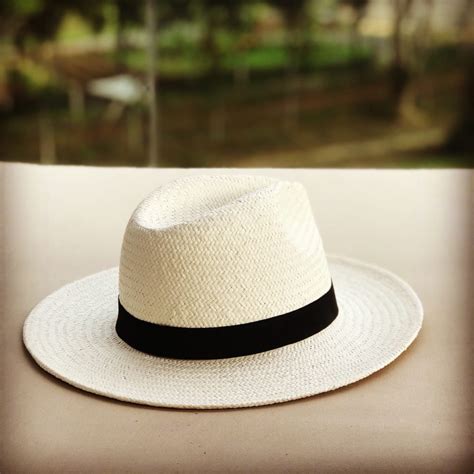 Folding a Panama Hat: 5 Tips - Hat Realm