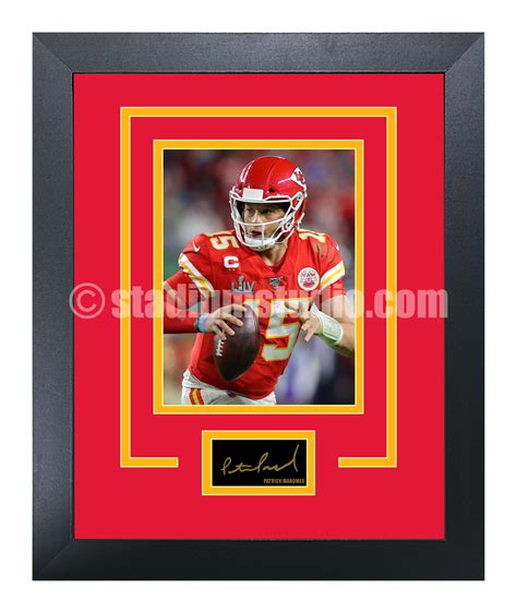 Patrick Mahomes Kansas City Chiefs Facsimile Signature Tribute - The Stadium Studio