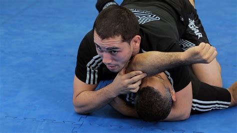 5 Best Arm Triangle Choke Attacks And Escapes – BJJ Fanatics