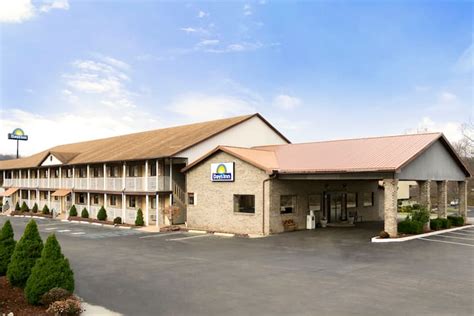 hotels in huntington wv near marshall university - Kaleigh Hartwell