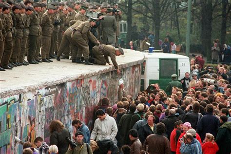 NUESTRA HISTORIA: LA CAÍDA DEL MURO DE BERLÍN