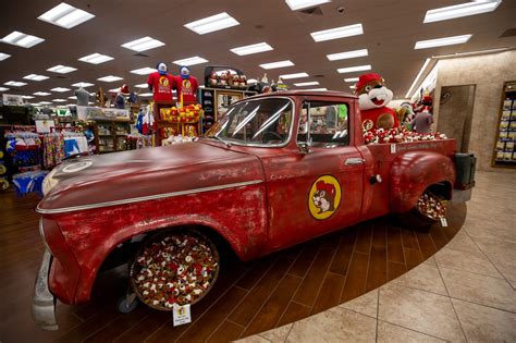 BUC-EE’S TO DEBUT DAYTONA BEACH TRAVEL CENTER MARCH 22 | Yellow Beads and Me