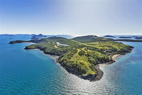 Lindeman Island, The Whitsundays - Sold - Hotel Marketplace