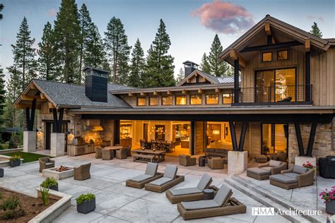 Mountain Modern Home by HMA Architecture | Mountain home exterior ...