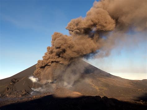 Picture gallery: Pico do Fogo | volcanoes and eruptions