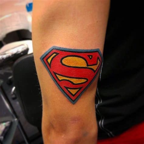 Superman Symbol Tattoo - Best Tattoo Ideas Gallery | Tatuajes chiquitos, Tatuajes de superman ...