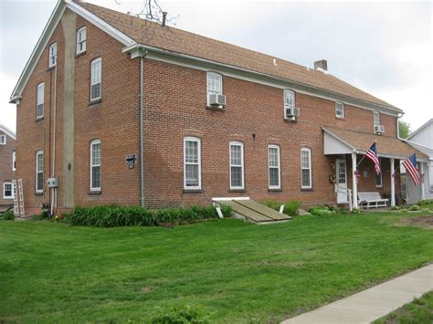 Iowa Farmhouse: Iowa Farmhouses in Amana Iowa.. German Heritage