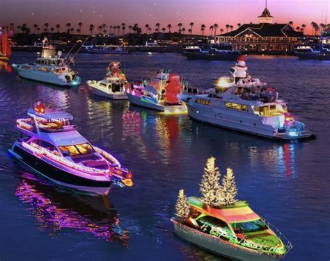 The Best Holiday Boat Parades of 2023 - boats.com