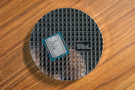 Intel Core i7-14700K and Core i9-14900K review: A mild CPU update | PCWorld