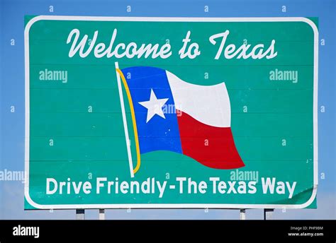 Texas highway signs hi-res stock photography and images - Alamy