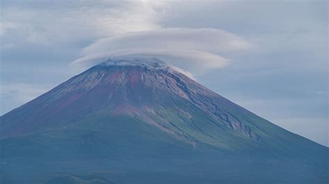 Japan’s iconic Mount Fuji hits record snowless October in 130 years