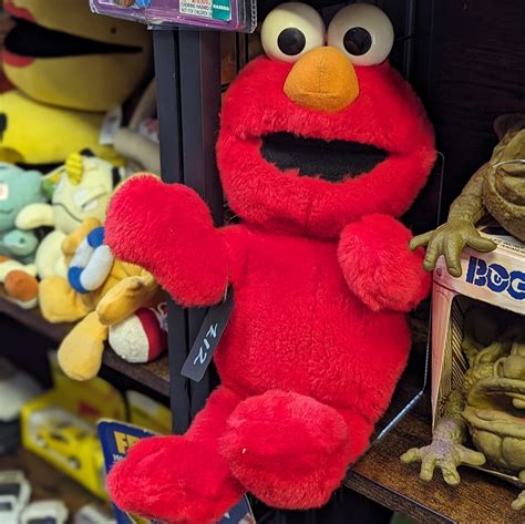 Original Tickle-Me Elmo by Tyco - 1995 - Buy at Retro Sect