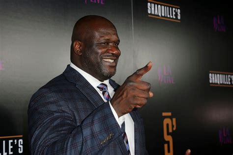 Papa John’s scores Shaq to help revive its image