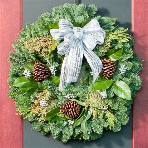 Silver Deluxe - 26" - All Wreaths - Fresh Christmas Wreaths ...