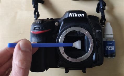 [How-to] DSLR APS-C sensor cleaning (Nikon camera example)