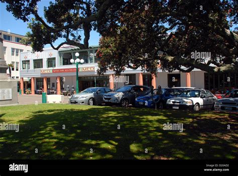 Masonic Hotel Napier New Zealand Stock Photo - Alamy