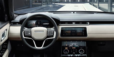 Range Rover Velar Interior & Infotainment | carwow