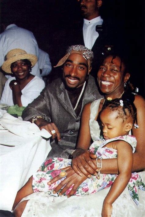 Pin by Altan Akbay on Hip hop | Tupac shakur, Tupac pictures, Quincy ...