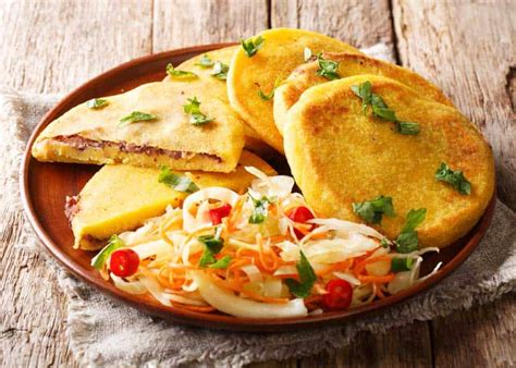 21 Salvadoran Foods to Try: Traditional Dishes, Drinks, Desserts from ...