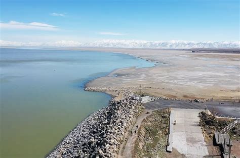 Video Shows Great Salt Lake Water Levels as Utah Hit With Heavy Snowpack - Newsweek