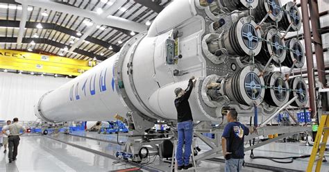 Air Force certifies SpaceX Falcon 9 flights - Los Angeles Times