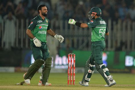 Fakhar Zaman celebrates his century with Babar Azam | ESPNcricinfo.com