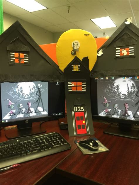 Nightmares Before Christmas! Office Decorations | Halloween cubicle, Office halloween ...