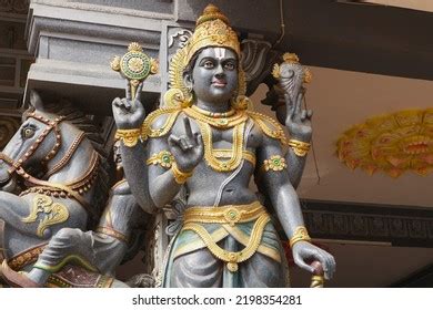 Narayana Statue God Hindu Temple India Stock Photo 2198354281 | Shutterstock