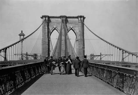 On this day in history Brooklyn Bridge opens | Perry Daily Journal