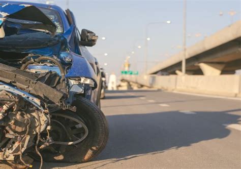 Head-On Collision Injuries and What You Can Do - Weinstein & Cohen