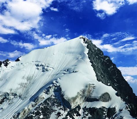 Mountain top stock image. Image of freezing, cold, nature - 10883481