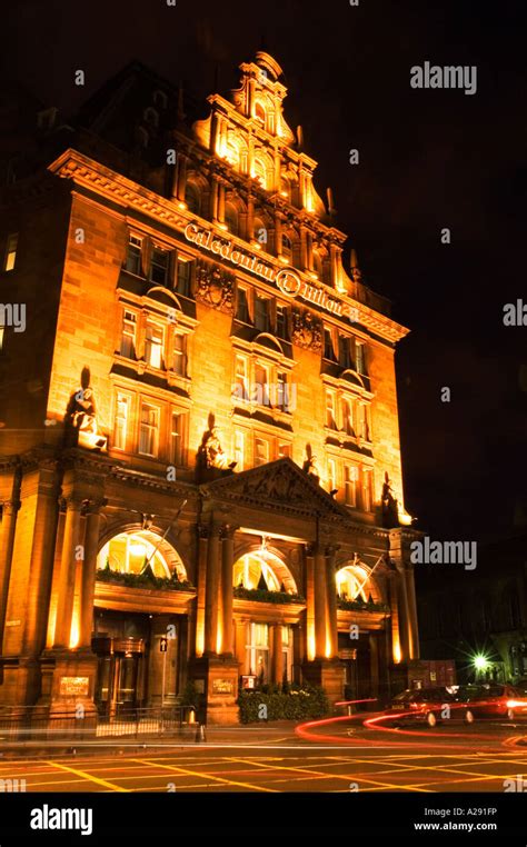 Light trail hilton hotel edinburgh hi-res stock photography and images - Alamy